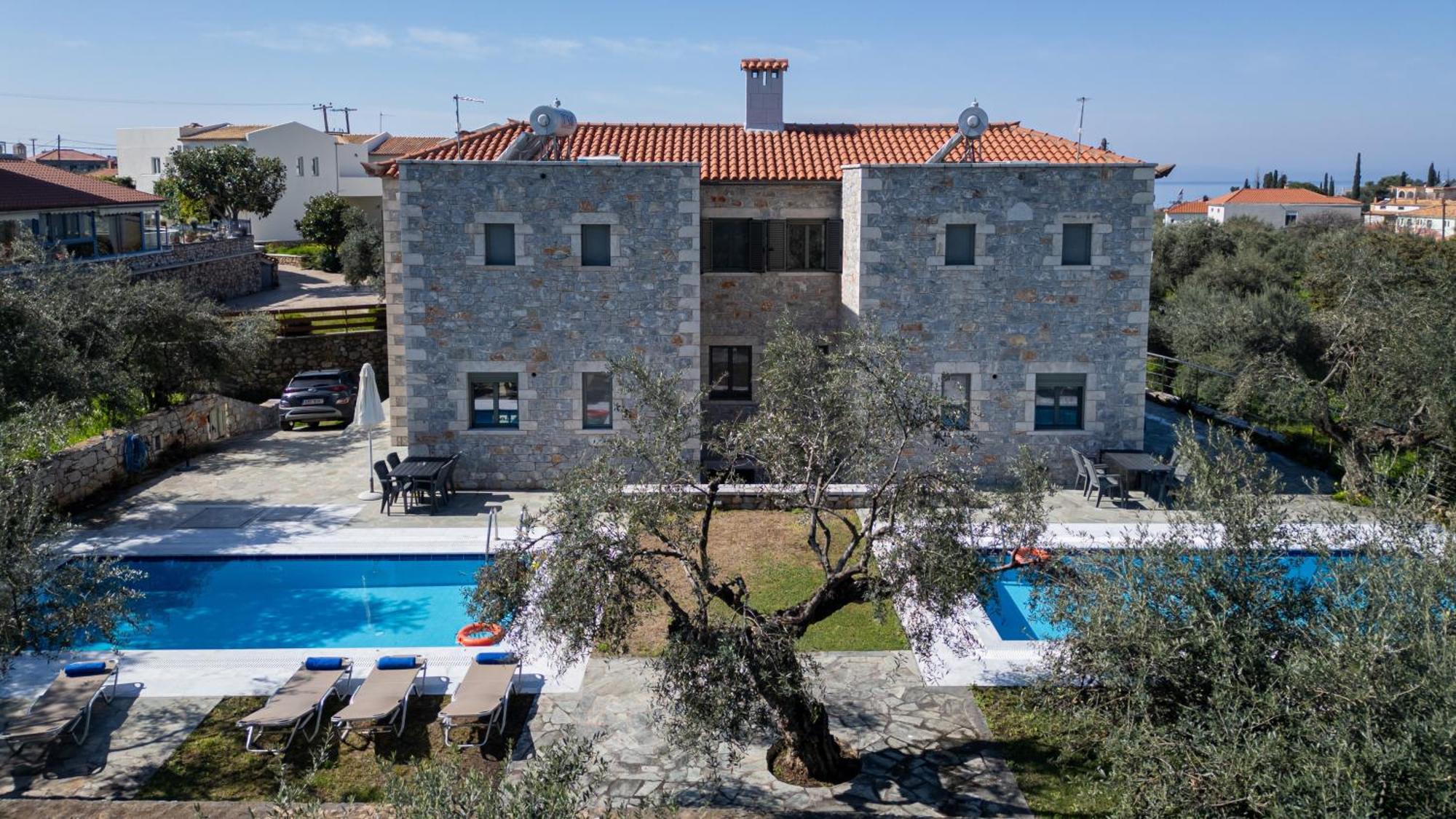 Torri Di Pietra Villa Stoupa Exterior photo